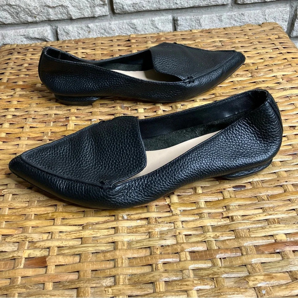 Neiman Marcus Point Toe Flats - Picture 4 of 8